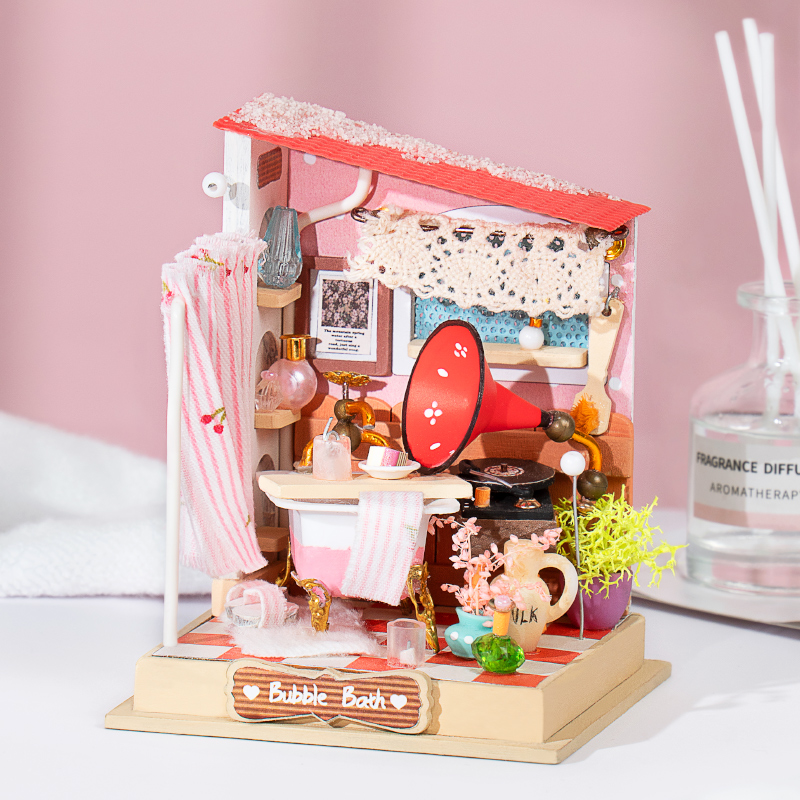 Rolife DIY Wooden Doll House